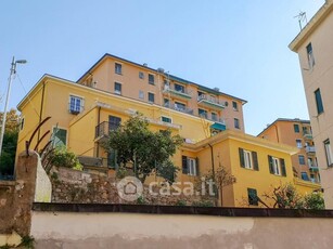 Appartamento in Vendita in Via Bottini a Genova