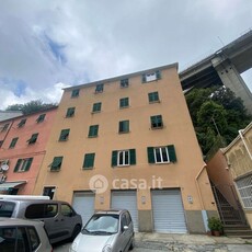 Appartamento in Vendita in Via delle Fabbriche 33 a Genova