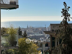 Appartamento in Vendita in Via Federico Delpino a Genova