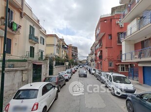 Appartamento in Vendita in Via Generale D'Ambrosio 36 a Napoli