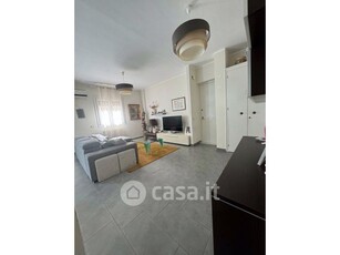 Appartamento in Vendita in Via Giuseppe Arcoleo a Palermo