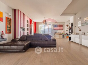 Appartamento in Vendita in Via Mimmo Conenna 48 a Bari
