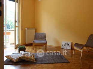 Appartamento in Vendita in Via Molassana 110 b a Genova