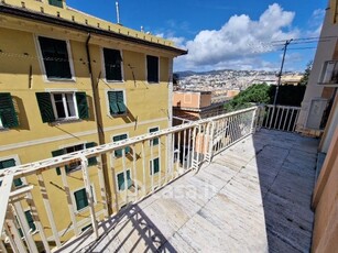 Appartamento in Vendita in Via Mylius a Genova