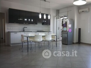 Appartamento in Vendita in Via Oreto 332 a Palermo