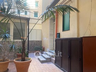 Appartamento in Vendita in Via Paolo Emiliani Giudici 172 a Palermo
