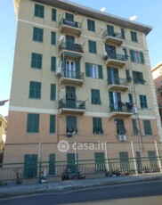 Appartamento in Vendita in Via Passo Buole 2 a Genova