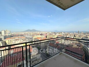 Appartamento in Vendita in Via Ponte della Maddalena a Napoli