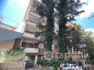 Appartamento in Vendita in Via San Domenico 15 a Napoli