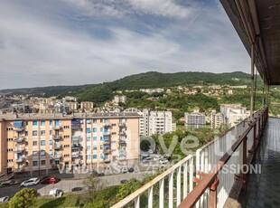 Appartamento in Vendita in Via San Felice 34 a Genova