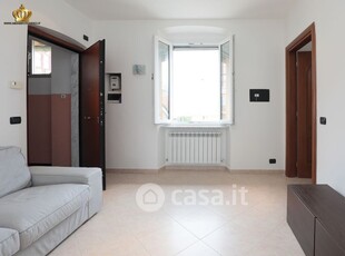 Appartamento in Vendita in Vico Schiaffino 3 a Genova