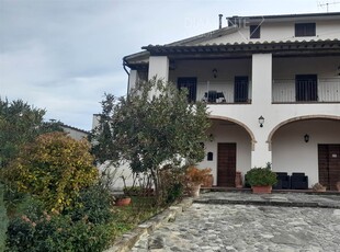Azienda Agricola in vendita a Castel del Piano - Zona: Montenero d'Orcia
