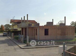 Casa Bi/Trifamiliare in Vendita in Via San Giuseppe a Chioggia