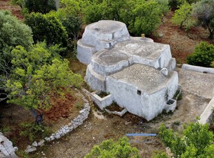Casa indipendente da ristrutturare in strada statale 16 adriatica 885, Ostuni