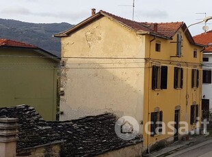 Casa indipendente in Vendita in Strada Privata Pieve 14 a Varsi