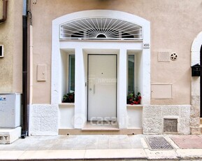 Casa indipendente in Vendita in Via Paolo Antonio di Tarsia a Conversano
