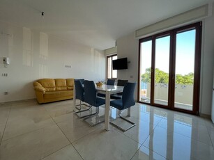Casa Semi Indipendente in Affitto a Catanzaro, zona Catanzaro Lido, 275€, 100 m², arredato