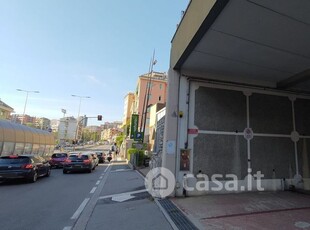 Garage/Posto auto in Vendita in Corso Europa 302 a Genova
