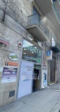 Negozio/Locale commerciale in Vendita in Corso Camillo Finocchiaro Aprile a Palermo