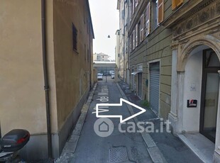 Negozio/Locale commerciale in Vendita in Via del Monastero 15 r a Genova