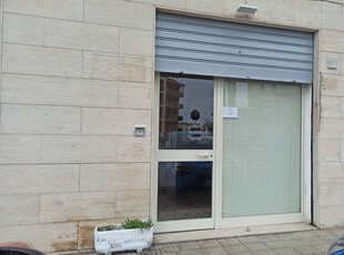 Negozio / Locale in vendita a Siracusa - Zona: Grottasanta