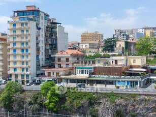 Palazzo in Vendita in Viale Alcide de Gasperi 129 a Acireale