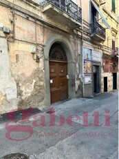 posto macchina in vendita a Torre Annunziata