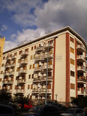 Quadrilocale in affitto in viale regina elena 125, Messina