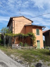 Rustico/Casale in Vendita in Via Vallerano 49 a Calestano