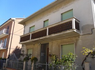 Villa a schiera in vendita a Chiaravalle