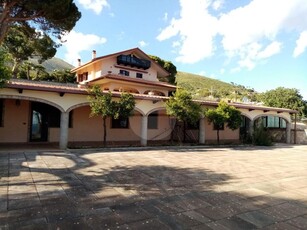 Villa in vendita a Formia