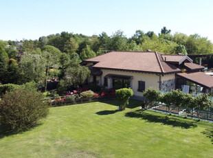 villa in vendita a Invorio
