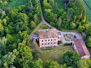 Villa in vendita a Reggio Emilia