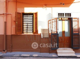 Casa indipendente in Vendita in Via Calatafimi 16 a Sannicandro di Bari
