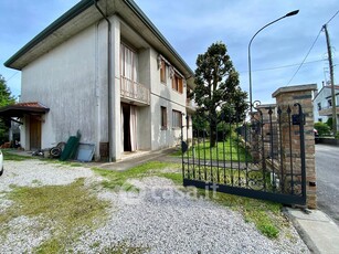 Villa in Vendita in Via Caltana 100 a Mirano