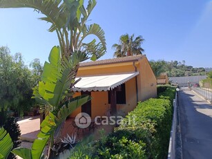 Villa in Vendita in Viale San Francesco 7 a Campofelice di Roccella