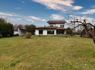 villa indipendente in vendita a Paderno Dugnano