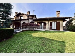 Villa trifamiliare in vendita a Nova Milanese, via manzoni, 11 - Nova Milanese, MB