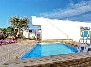 Villetta con piscina privata vicino alla spiaggia