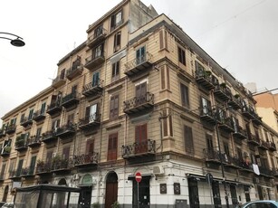 Affitto Appartamento, in zona POLITEAMA, PALERMO