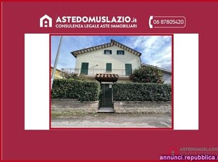 Appartamento all'asta sito nel Comune di