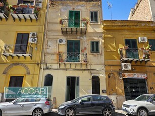 Appartamento di 102 mq a Palermo