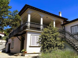 Villa in ottime condizioni in zona Coste-pelucche a Montefiascone