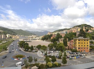 Appartamento in Vendita in Lungobisagno Dalmazia a Genova