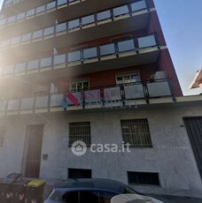 Appartamento in Vendita in Via Chambery 91 6 -16 a Torino