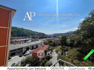 Appartamento in Vendita in Via Isocorte a Genova