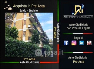 Appartamento in Vendita in Via Luigi Capuana 163 a Roma