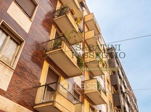 Appartamento in Vendita in Via Ponte Seveso 42 a Milano