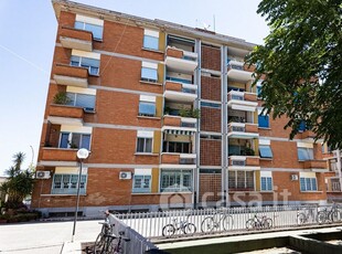 Appartamento in Vendita in Via Salvatore Pincherle a Roma