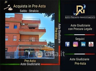 Appartamento in Vendita in Via Sant'Elpidio a Mare 42 a Roma